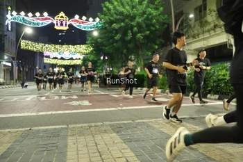Runner Photo 4218153