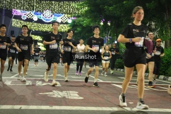 Runner Photo 4218177