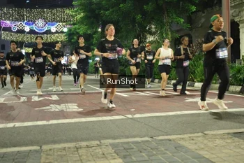 Runner Photo 4218180
