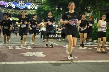 Runner Photo 4218182
