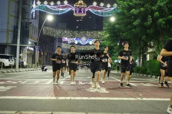 Runner Photo 4218197