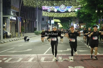 Runner Photo 4218198
