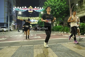 Runner Photo 4218271