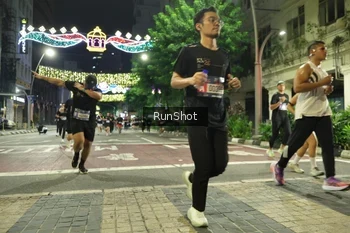 Runner Photo 4218277