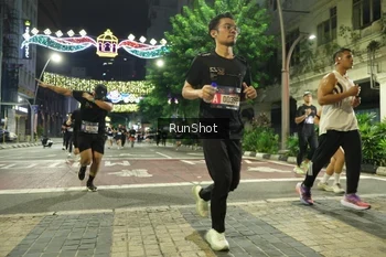Runner Photo 4218278