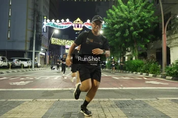 Runner Photo 4218291