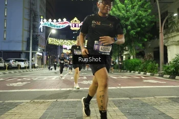 Runner Photo 4218296