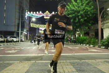 Runner Photo 4218297