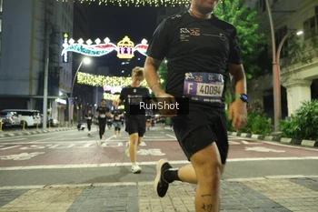 Runner Photo 4218301