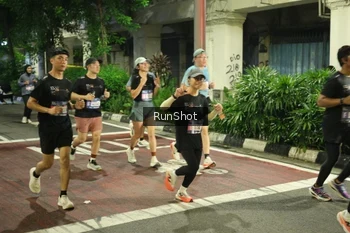 Runner Photo 4218303