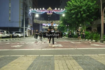 Runner Photo 4218341