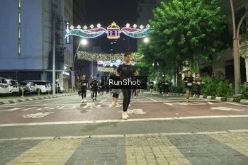 Runner Photo 4218342