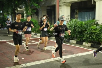 Runner Photo 4218354