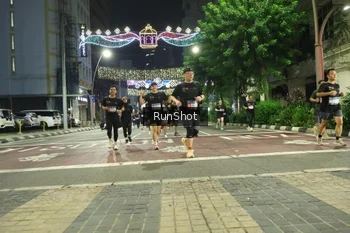 Runner Photo 4218368