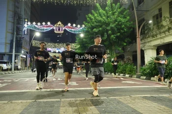 Runner Photo 4218381