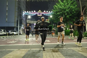Runner Photo 4218415