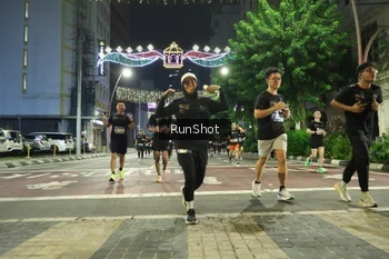 Runner Photo 4218416