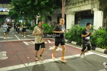 Runner Photo 4218420