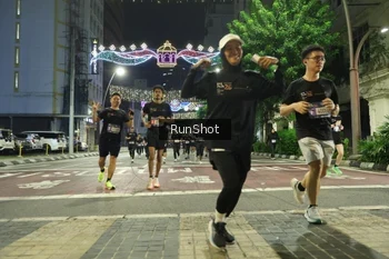 Runner Photo 4218425