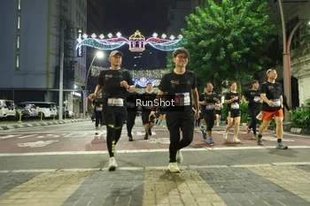 Runner Photo 4218506