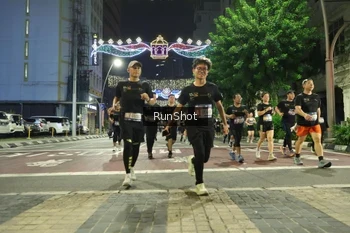Runner Photo 4218509