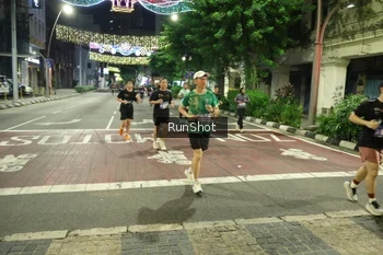 Runner Photo 4218635