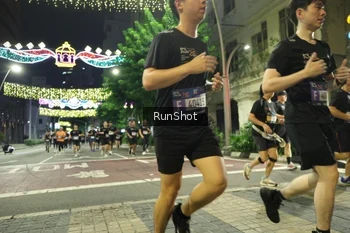 Runner Photo 4218636