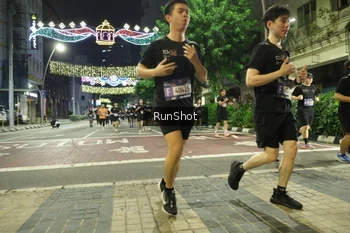 Runner Photo 4218639