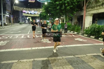 Runner Photo 4218647