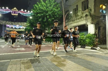 Runner Photo 4218692