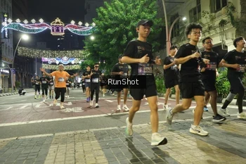Runner Photo 4218700