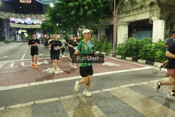 Runner Photo 4218701