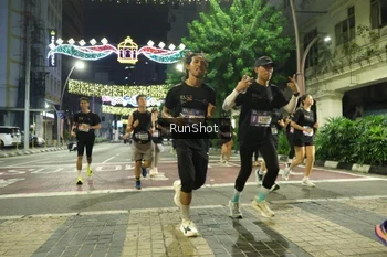 Runner Photo 4218765