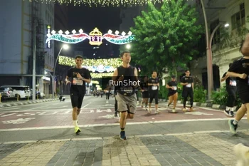 Runner Photo 4218770