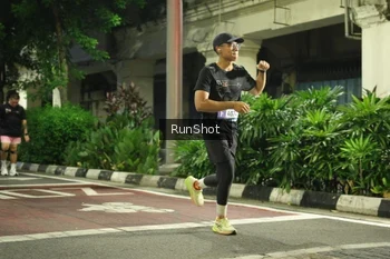 Runner Photo 4218820