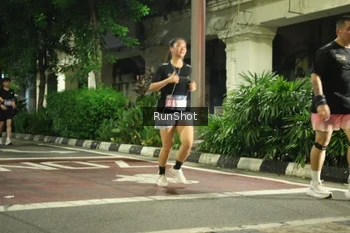 Runner Photo 4218902