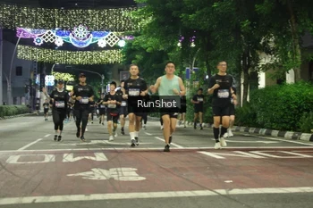Runner Photo 4218908