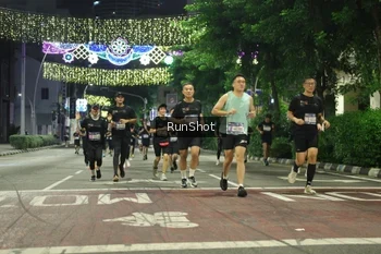 Runner Photo 4218912