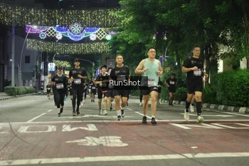 Runner Photo 4218914