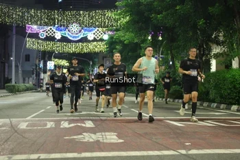 Runner Photo 4218919