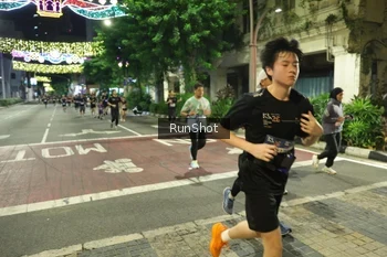Runner Photo 4218921
