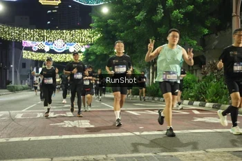 Runner Photo 4218951