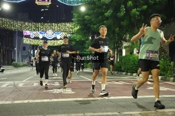 Runner Photo 4218953