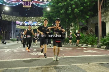 Runner Photo 4219018