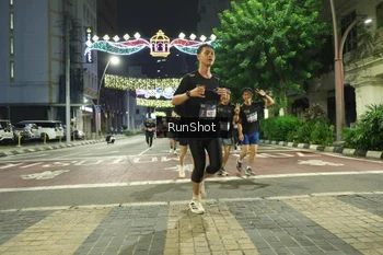 Runner Photo 4219220