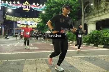 Runner Photo 4219298