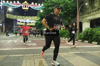 Runner Photo 4219300