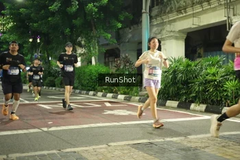 Runner Photo 4219352