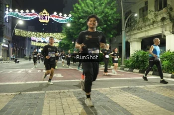 Runner Photo 4219542