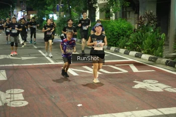 Runner Photo 4219544